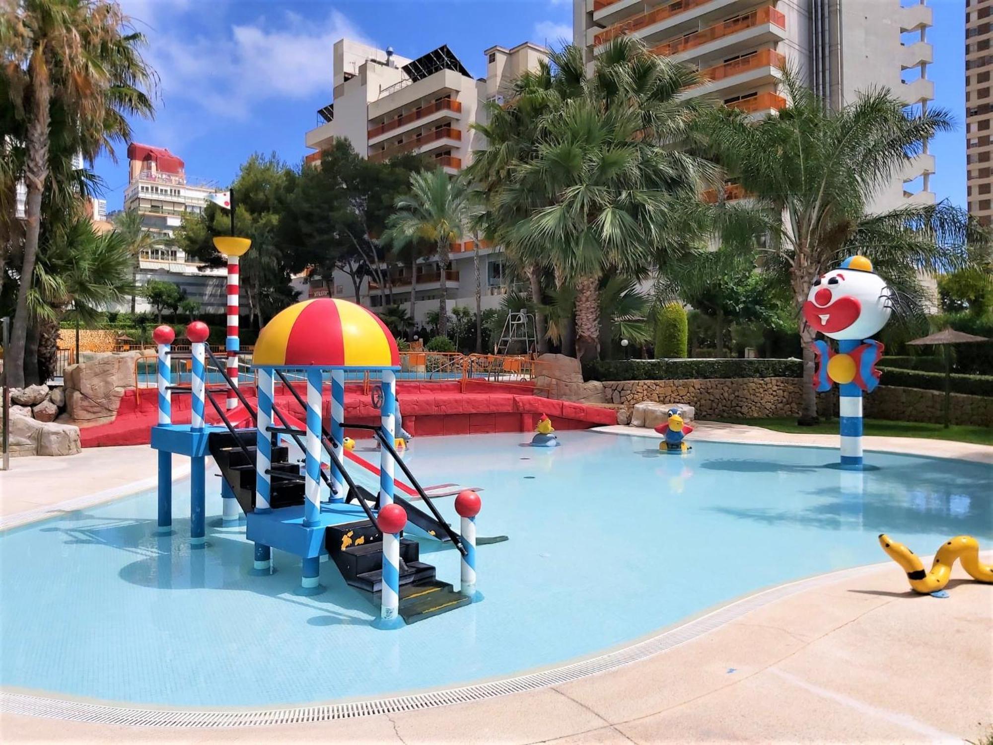 Gemelos 22-1-16 Benidorm Exterior foto